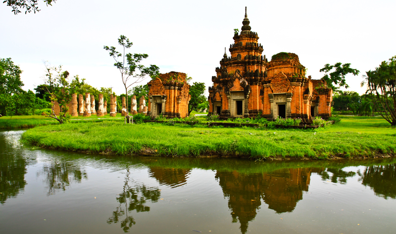 ancient temple monument bangkok thailand asia