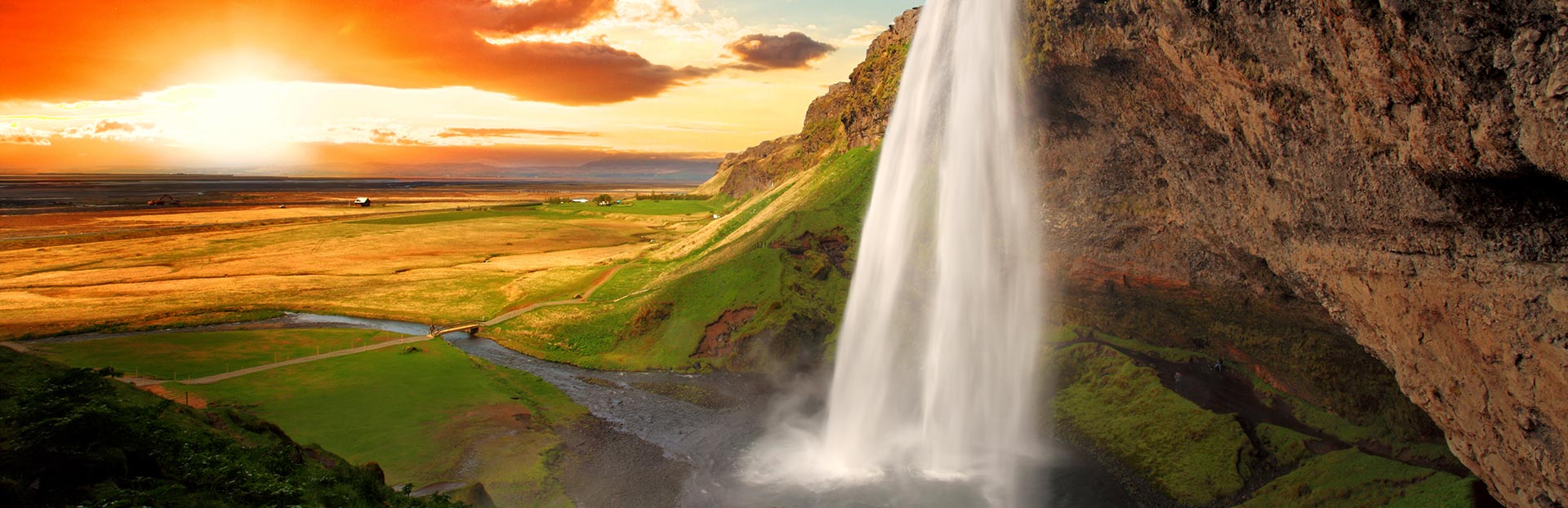 Iceland Seljalandsfoss Waterfall