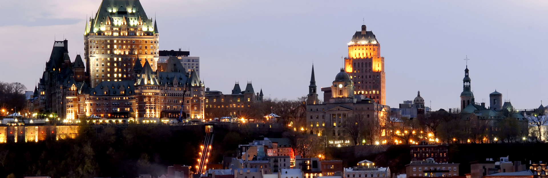 Quebec skyline at night