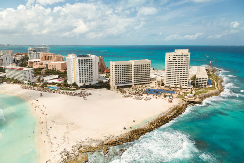 Hyatt Ziva Cancun Vacations | Packages from Canada - tripcentral.ca