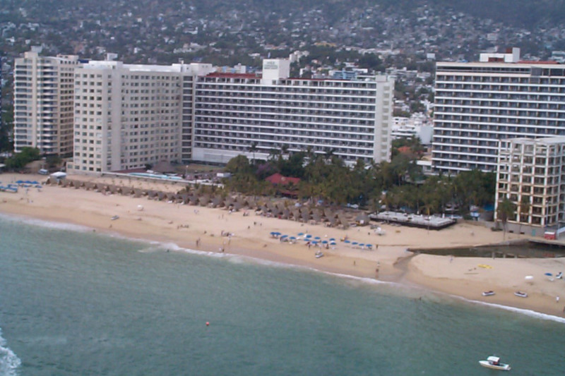 Emporio Acapulco Packages