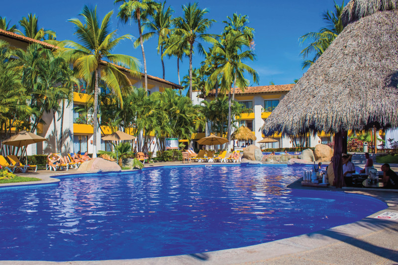 Plaza Pelicanos Club Puerto Vallarta Packages