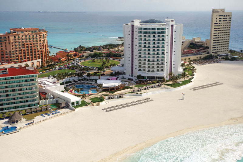 Krystal Grand Cancun Vacations | Packages from Canada - tripcentral.ca