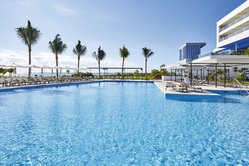 Riu Palace Costa Mujeres Vacations | Packages from Canada - tripcentral.ca