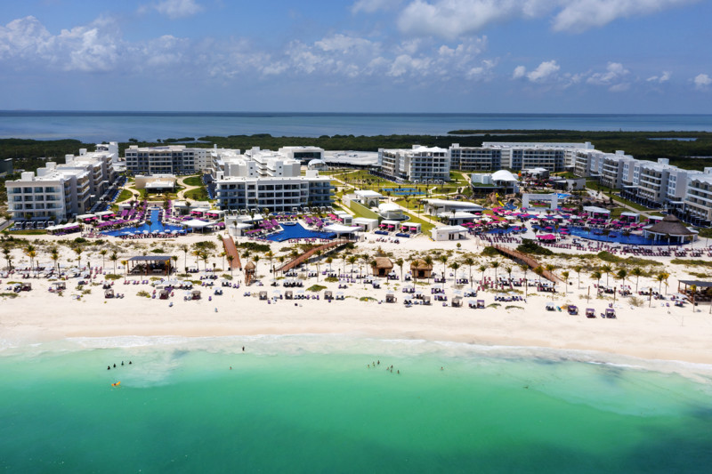 Planet Hollywood Cancun Vacations | Packages from Canada - tripcentral.ca