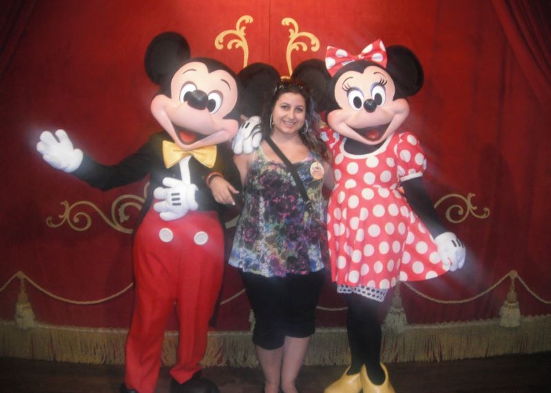 Sandra De Faria meeting Mickey and Minnie